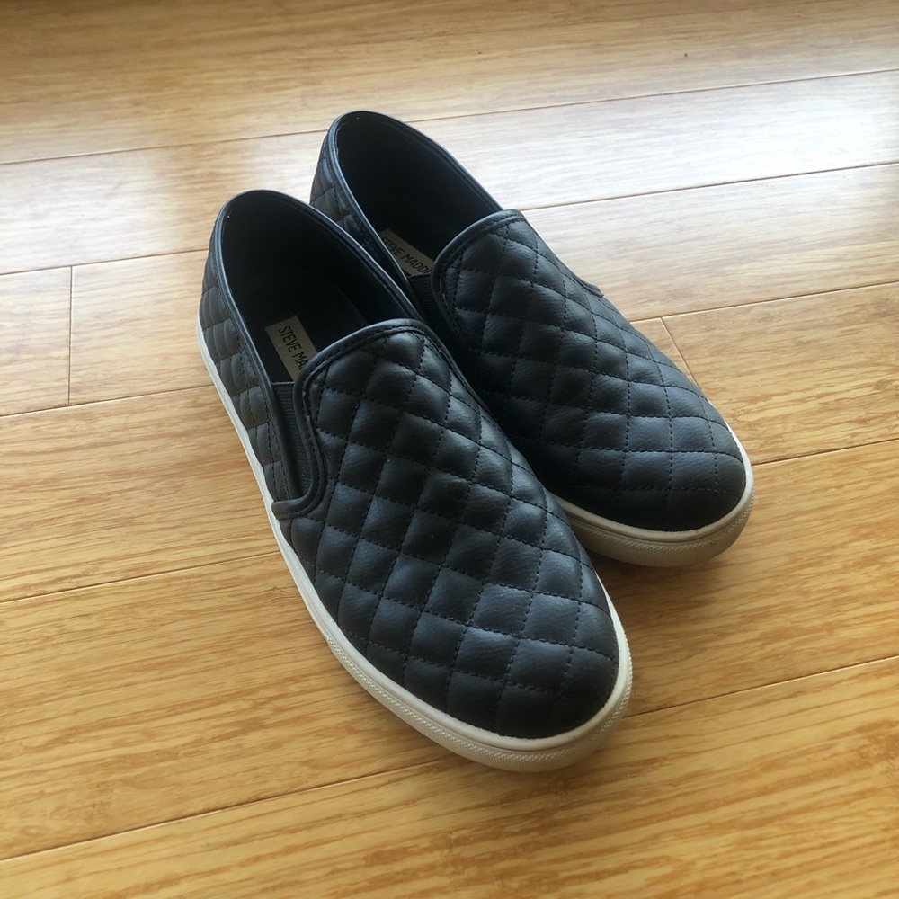 Steve Madden Quilted Slides